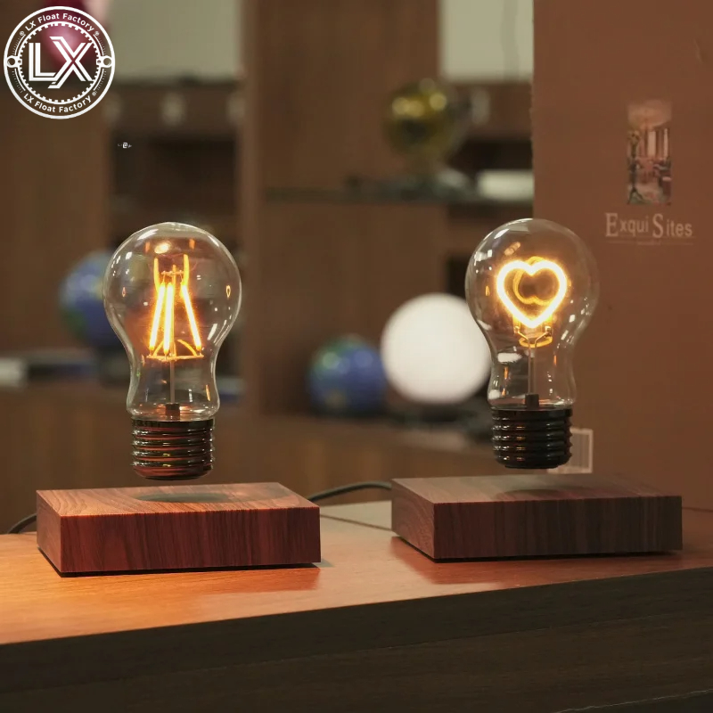 磁気浮上式ワイヤレスLED電球デスクランプ、ユニークなギフト - Office And Tech のレビューと価格